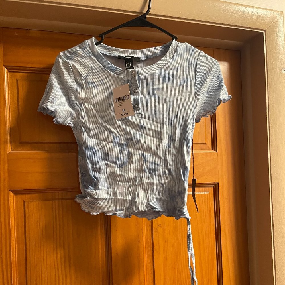 Brand New with Original Tags, FOREVER 21 Women's Knit Crop Top, Size Medium